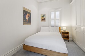 شقة | 2 عدّة غرف نوم ومكواة/لوح كي وملاءات أسرّة