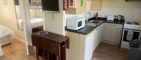 廚房用具/餐具/器皿