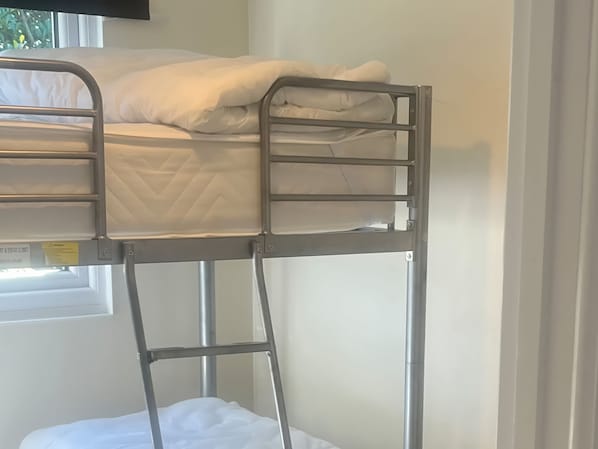 2 chambres, décor unique, ameublement unique, accès au Wi-Fi (inclus)