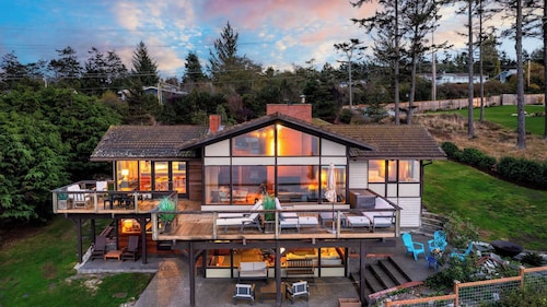 Oceanfront Home w/ Outdoor Dining, 2 Firepits + Steps to Beach Salish Sea Escape by Avantstay