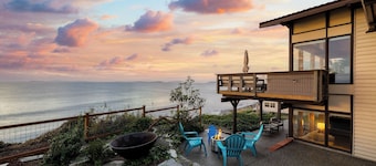 Oceanfront Home w/ Outdoor Dining, 2 Firepits + Steps to Beach Salish Sea Escape by Avantstay