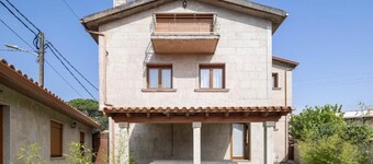 Casa Vistas Mar Ribeira: Porche, Barbacoa y Parking. Playa a 5 min. Familias