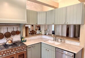 Fridge, microwave, oven, stovetop - Beautiful Historic Home in Monte Vista (San Antonio)