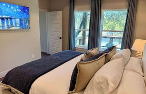 3 habitaciones, tabla de planchar con plancha, cuna de viaje y wifi 