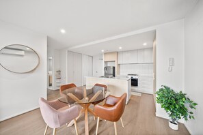 Apartment | Tempat makan