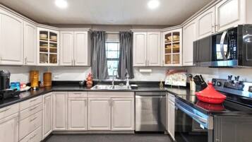 Microwave, oven, stovetop, dishwasher