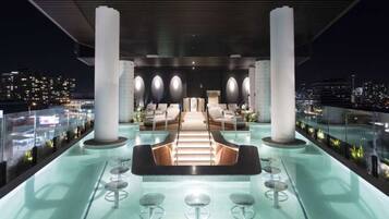 Apartment | Pool | Indoor pool, outdoor pool