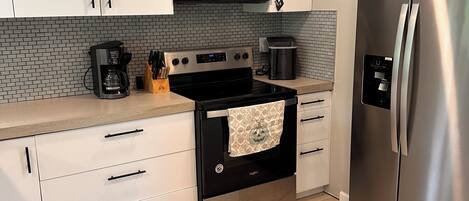 Microwave, oven, stovetop, dishwasher