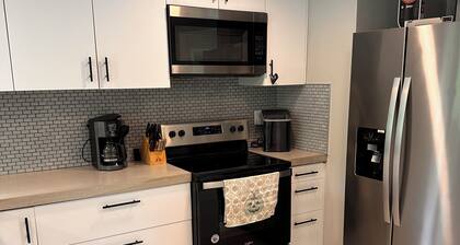 Serenity, Luxury, Lake Life Living!