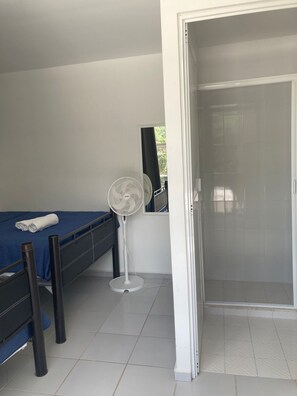 Habitació quàdruple bàsica, no fumadors | Roba de llit 