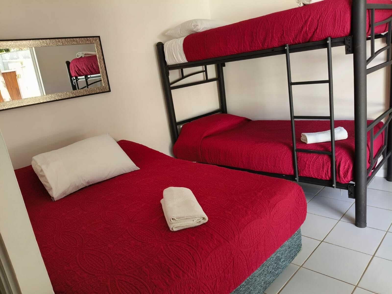 Standard Quadruple Room, Non Smoking | Bed sheets