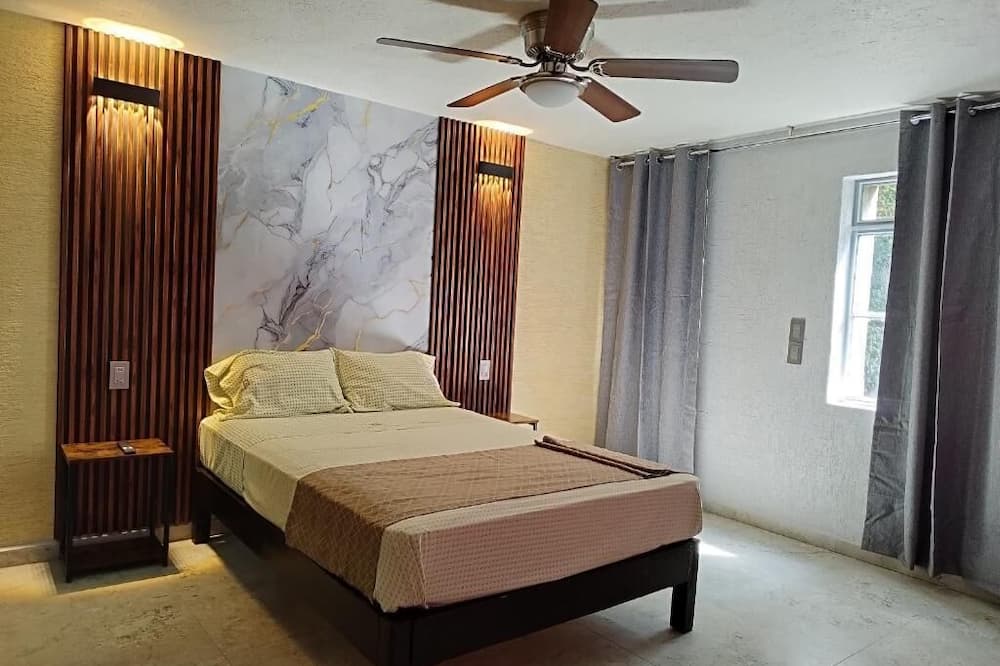 HOTEL SOL
