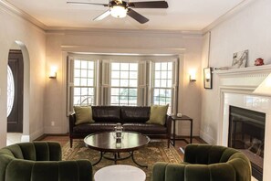 TV, fireplace, stereo