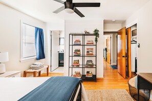 3 makuuhuonetta, silitysrauta/-lauta, Wi-Fi, vuodevaatteet