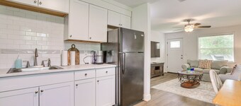 Pet-Friendly Duplex w/ Large Yard in Fort Myers!