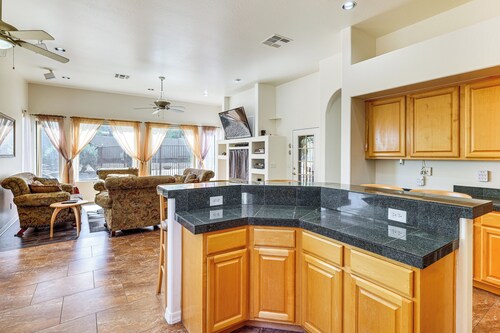 Group-Friendly Escape w/ Views in North Phoenix!