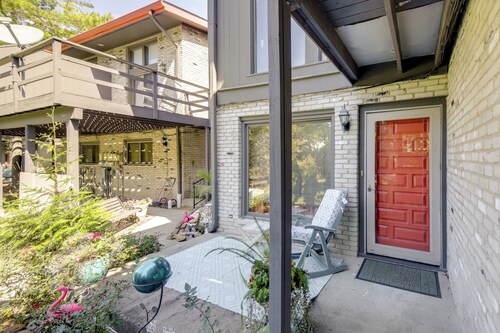 Convenient Condo 8 Mi to Dtwn Indianapolis!