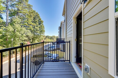 Room to Work + Relax! Spacious Unit Near Charlotte
