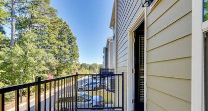 Room to Work + Relax! Spacious Unit Near Charlotte