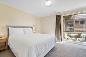 Apartment | 3 bedrooms, laptop workspace, iron/ironing board