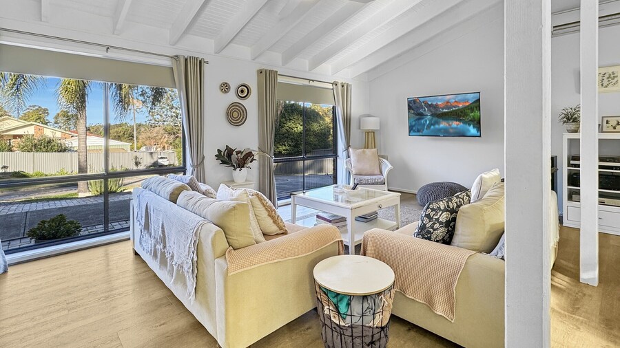Pet-friendly Private Retreat With Large Backyard