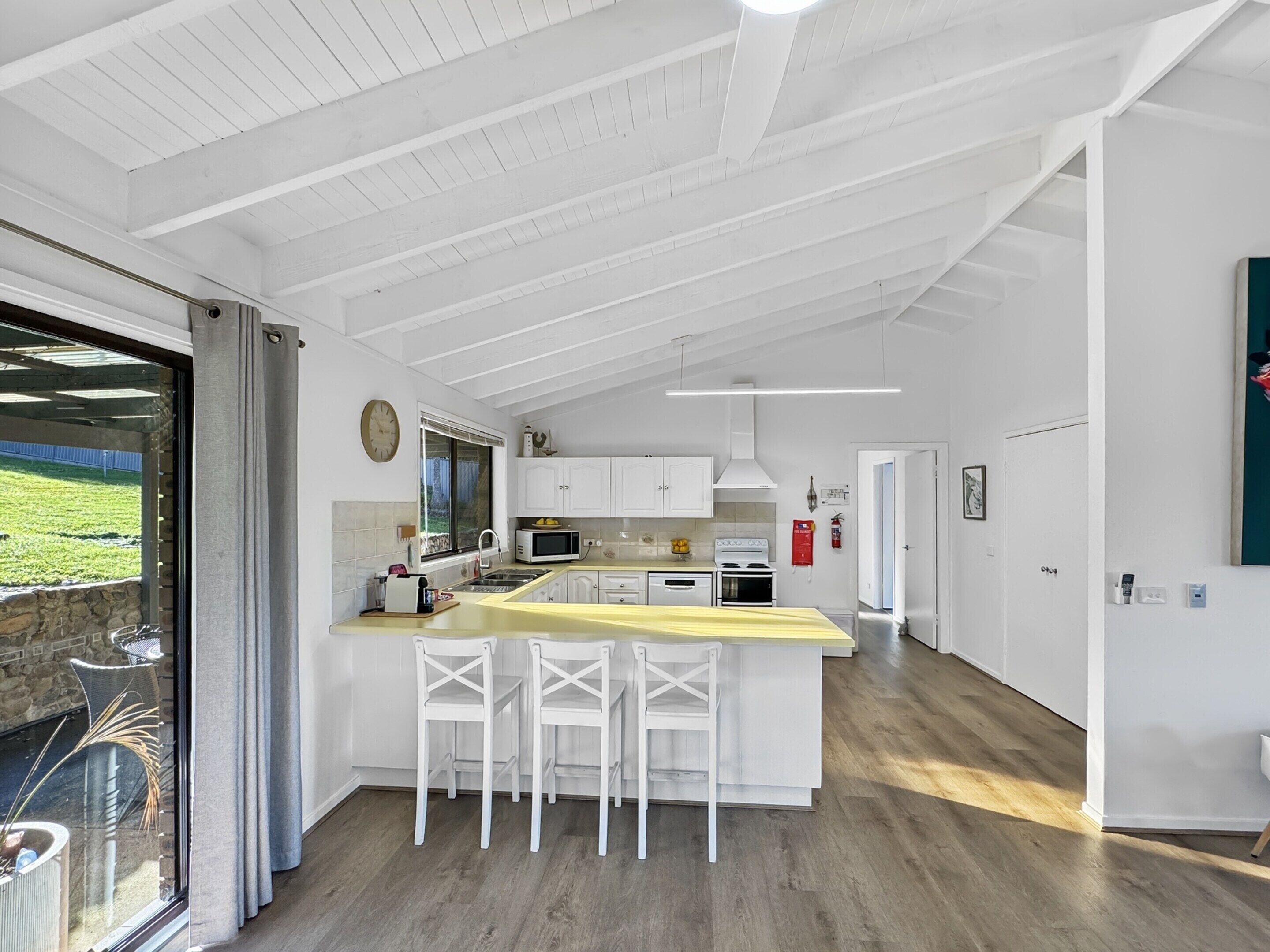 Apartment | Private kitchen | Cookware/dishes/utensils