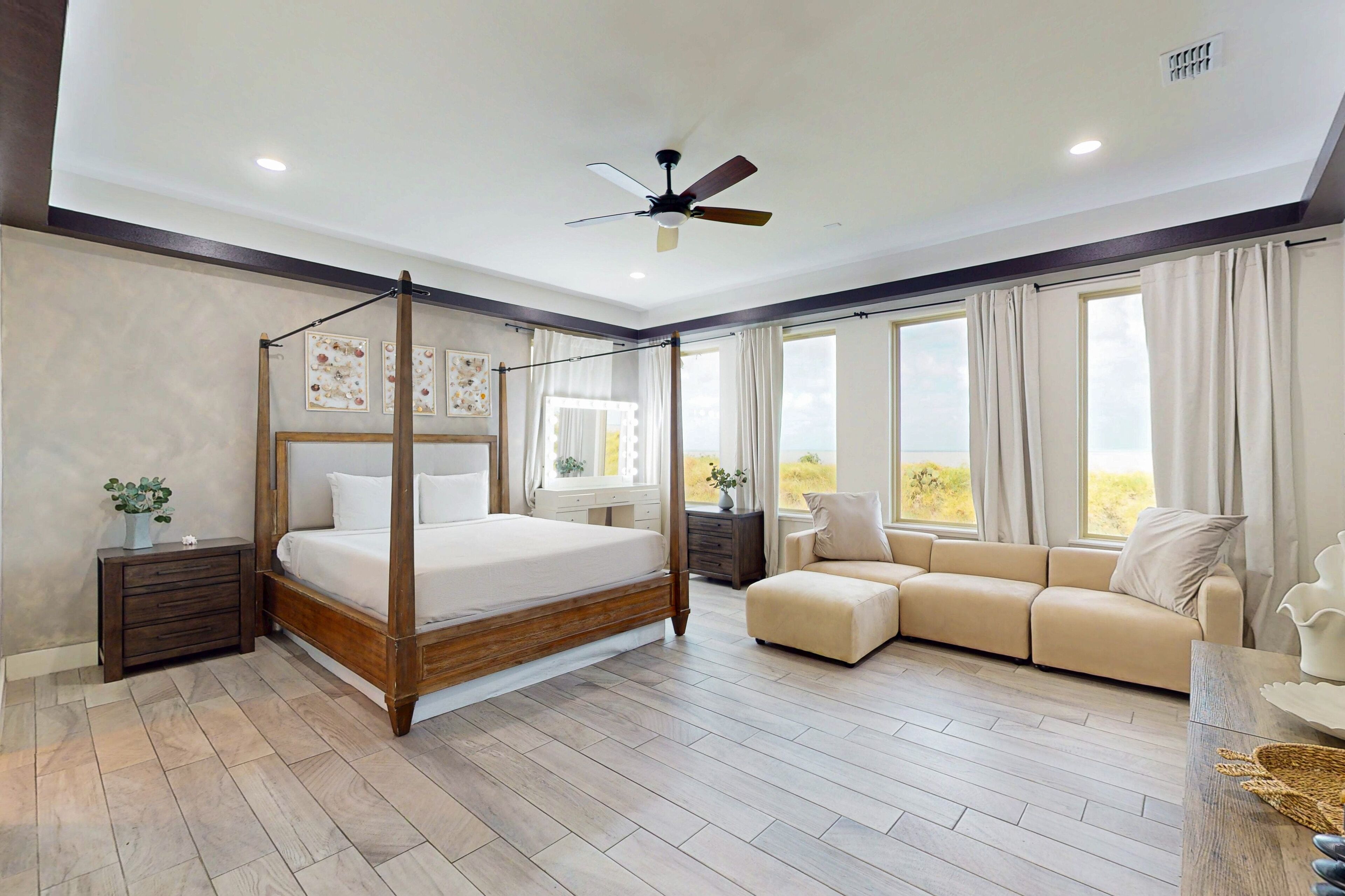 4 dormitorios, tabla de planchar con plancha, Internet y ropa de cama