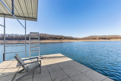 Lakefront Getaway | Dock, ATV Trails & Private Dock