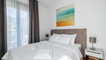 2 habitaciones, tabla de planchar con plancha, wifi y ropa de cama