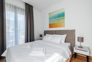 2 室のベッドルーム、アイロン / アイロン台、WiFi、ベッドシーツ