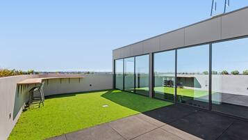 Apartment | Terrace/patio