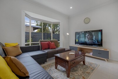 Spacious Glenunga Home With Garage Parking