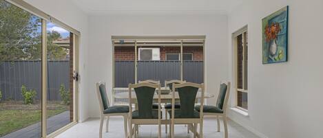 Leilighet | Utendørsservering