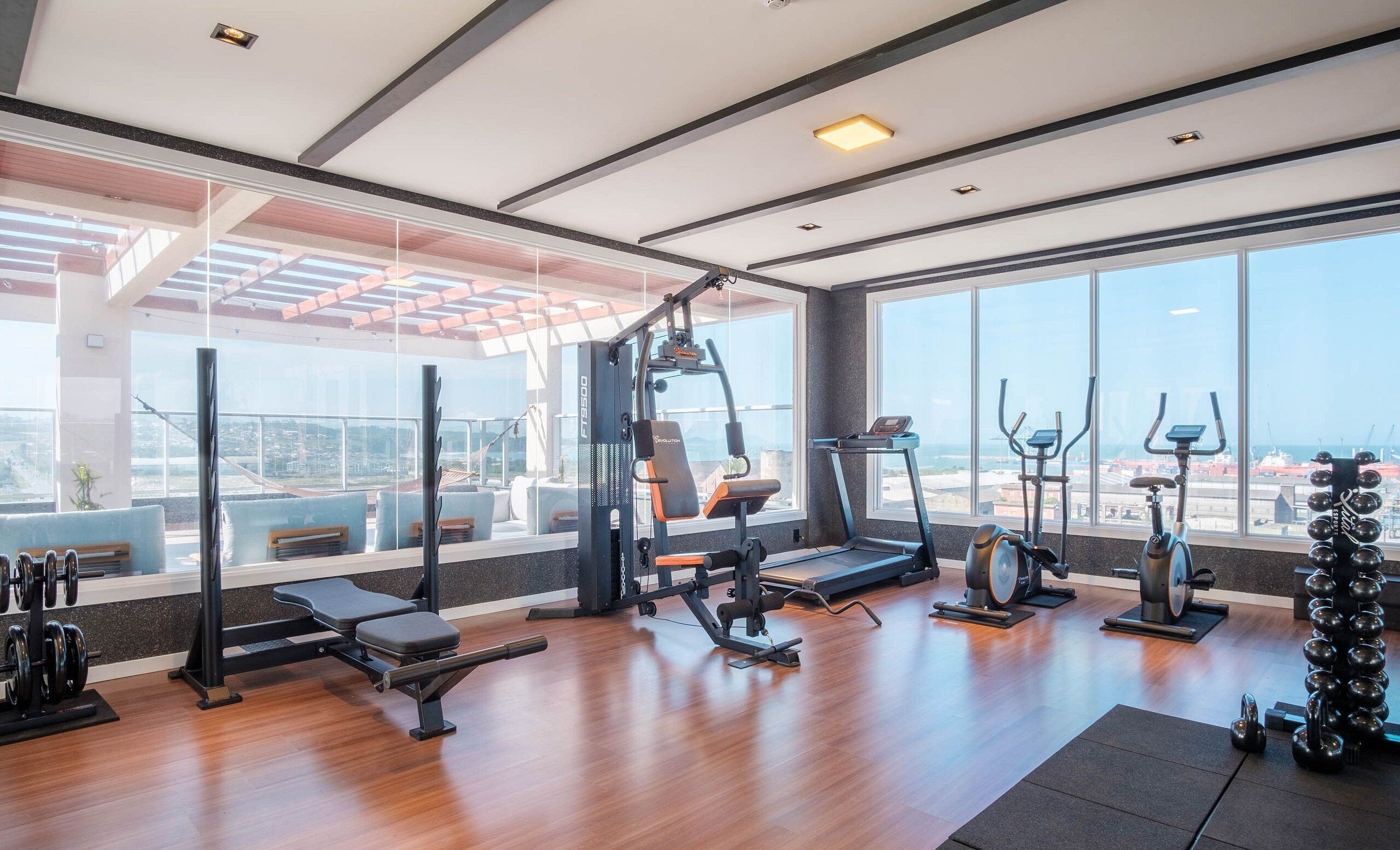 Apartamento básico | Sala de fitness
