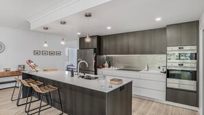 Microwave, oven, stovetop, dishwasher