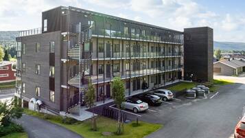 Apartment, 2 Bedrooms, Accessible, Balcony | Exterior