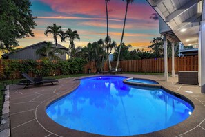 Pool - Modern fun home with saltwater heated pool (Delray Beach)