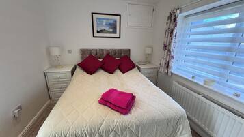 1 bedroom, individually decorated, individually furnished, free WiFi