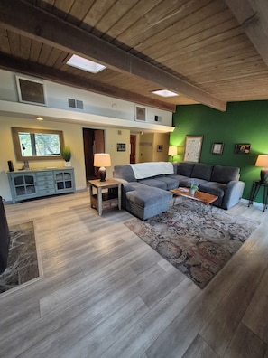 TV, fireplace - Riverside Hideaway - For the Adventurous Side of You! (Three Rivers)
