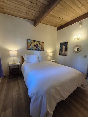 2 soverom, internettilgang og sengetøy