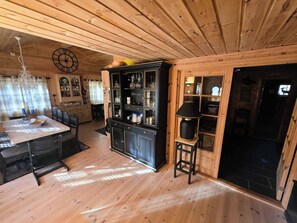 Cabin, 4 Bedrooms, Terrace | Dining