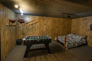 غرفة الألعاب