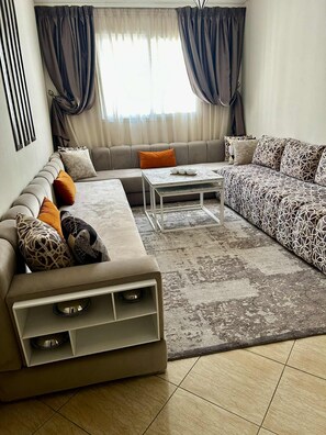 Living area - Fabulous 2-bedroom apartment in Agadir (Agadir)