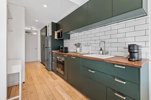 Apartamento | Cocina privada | Utensilios de cocina