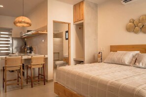 Bügeleisen/Bügelbrett, WLAN, Bettwäsche