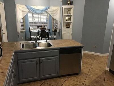 Charming 3-bedroom 2.5 bath house in pleasant Yazoo City with plenty of space