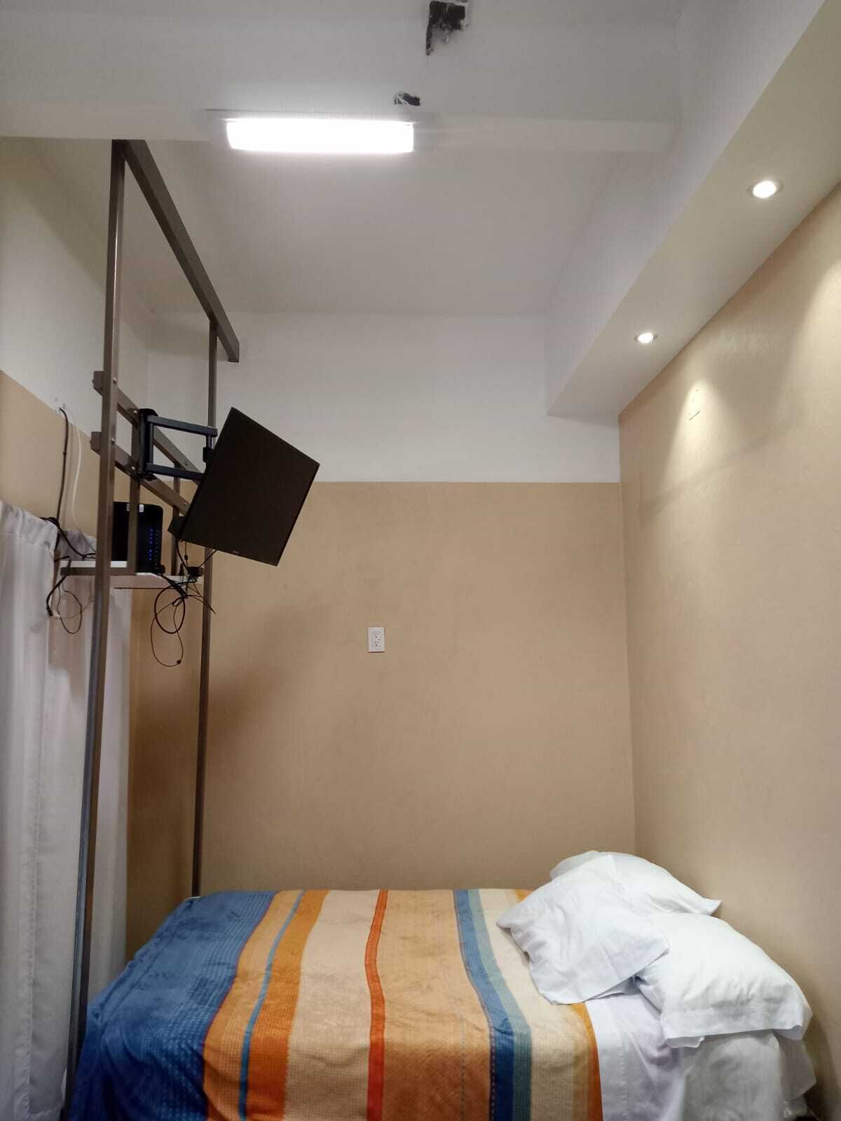 Basic Room | Laptop workspace, blackout drapes, free WiFi, bed sheets
