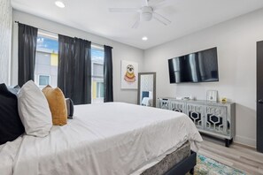 4 室のベッドルーム、アイロン / アイロン台、WiFi、ベッドシーツ