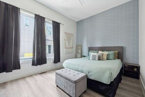 4 Schlafzimmer, Bügeleisen/Bügelbrett, WLAN, Bettwäsche