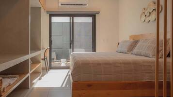 1 bedroom, iron/ironing board, free WiFi, bed sheets